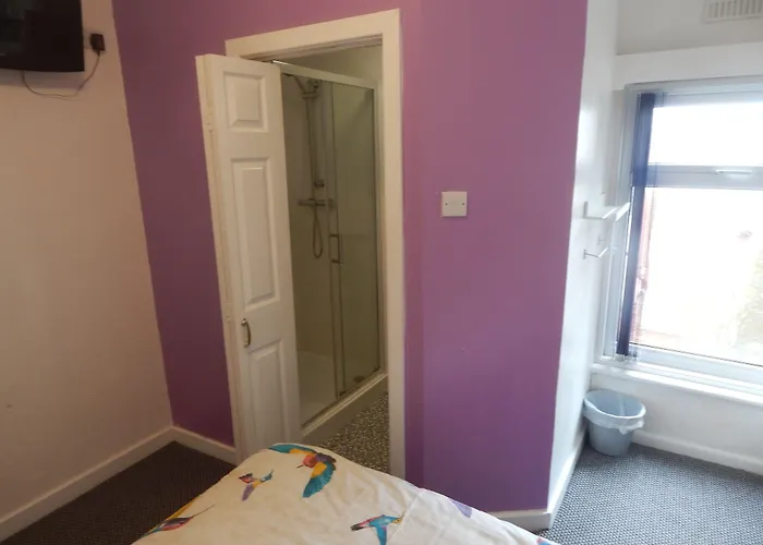 Llanryan Guest House Blackpool